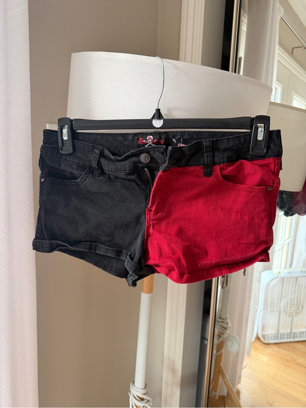 Royal bones short